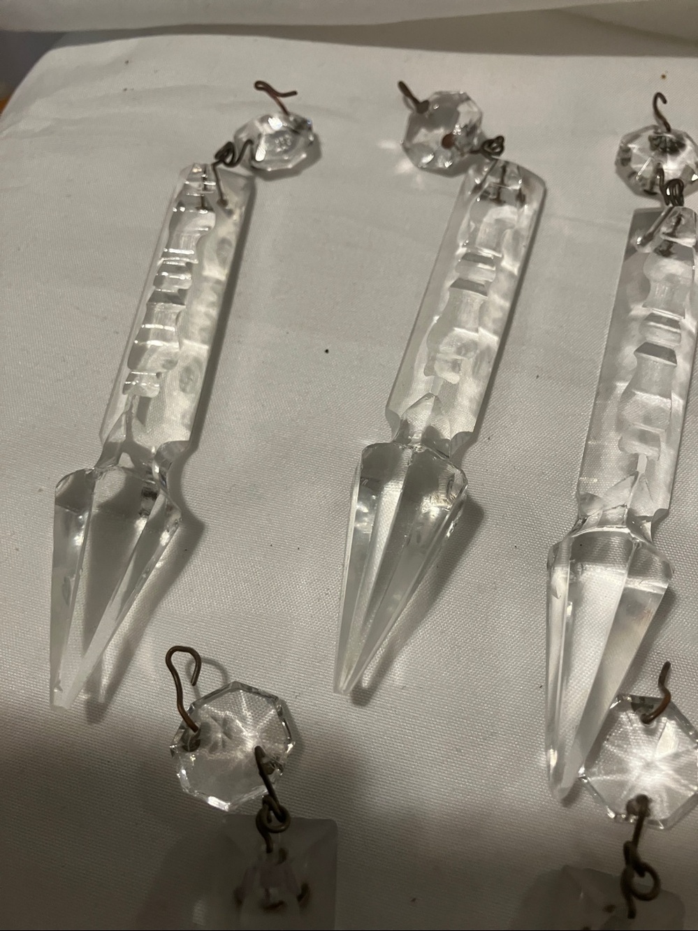 Beautiful. Set of 10. 5” dagger like spike glass crystals from vintage - Picture 7 of 10